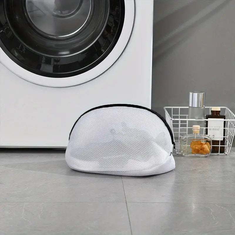 1pc Christmas Laundry Bag, Fabric Shoe Protector, Curved Shape, Multipurpose Use, Woven with Zipper Closure, for Laundry Room and Washing Machine, Laundry Bags